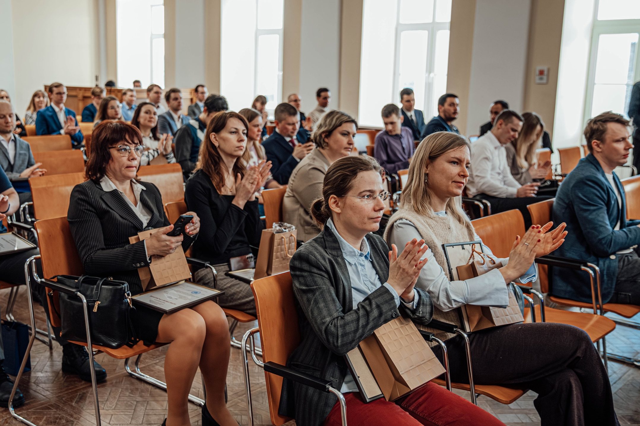 Какими академическими навыками должен обладать молодой ученый XXI века, обсудили в Мининском университете в рамках круглого стола