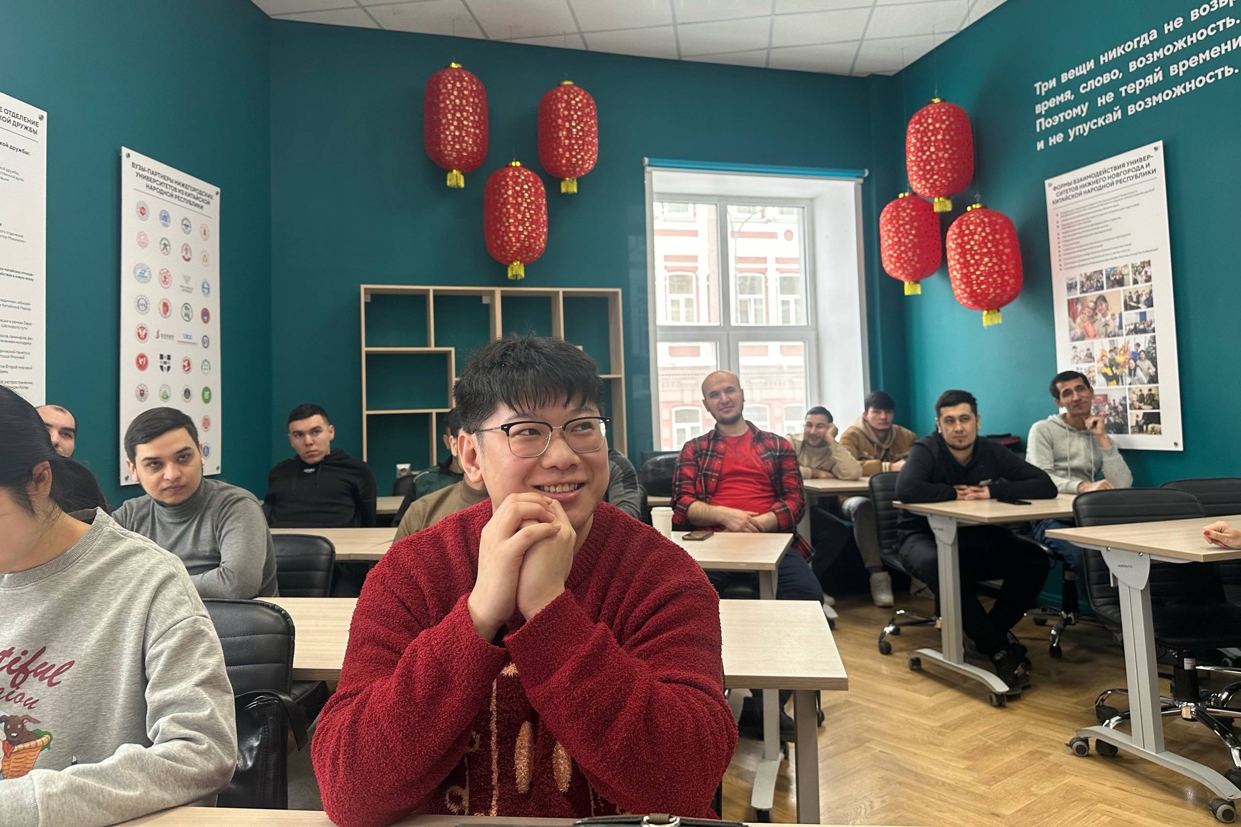 Лингвистический факультет и студенческое объединение «Диалог» познакомили студентов с традициями празднования Китайского Нового года
