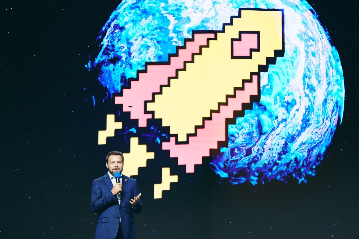 Ректор Мининского университета наградил золотую медалистку олимпиады «Я – профессионал» Ректор Мининского университета наградил золотую медалистку олимпиады «Я – профессионал»