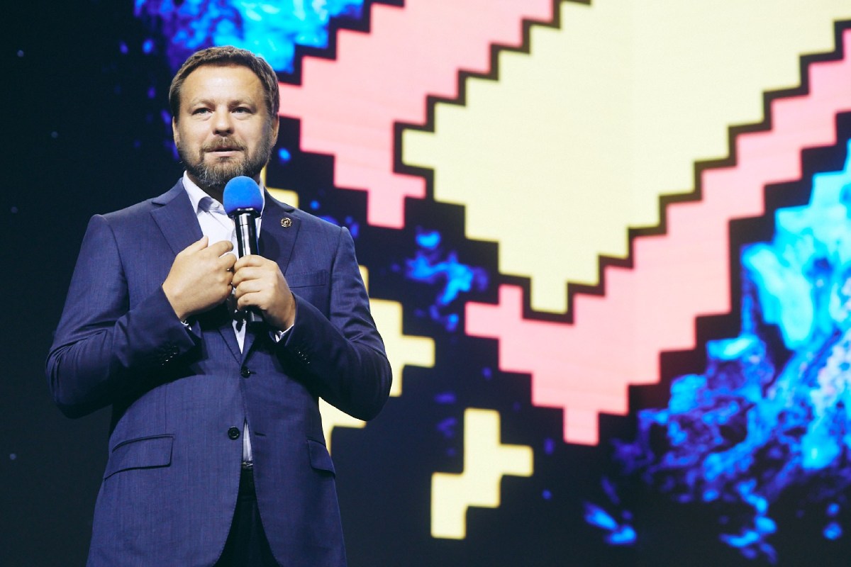 Ректор Мининского университета наградил золотую медалистку олимпиады «Я – профессионал» Ректор Мининского университета наградил золотую медалистку олимпиады «Я – профессионал»