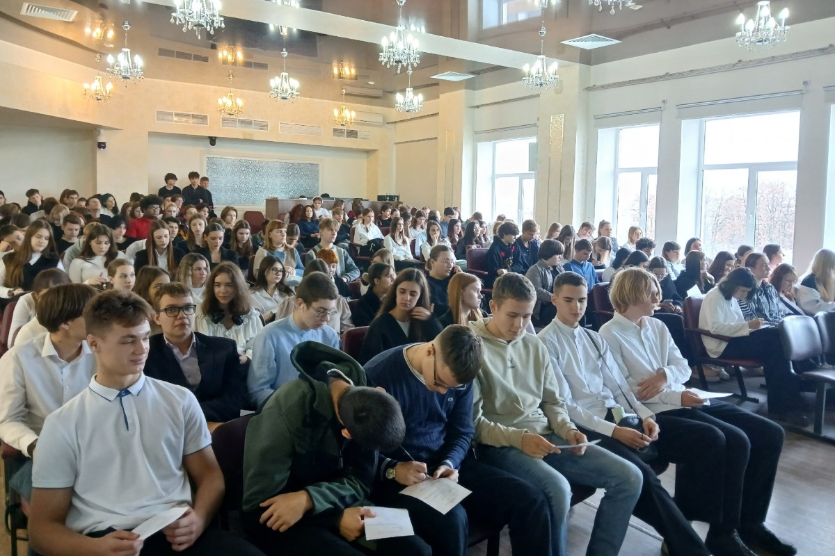 День открытых дверей прошел на факультете информационных технологий  День открытых дверей прошел на факультете информационных технологий