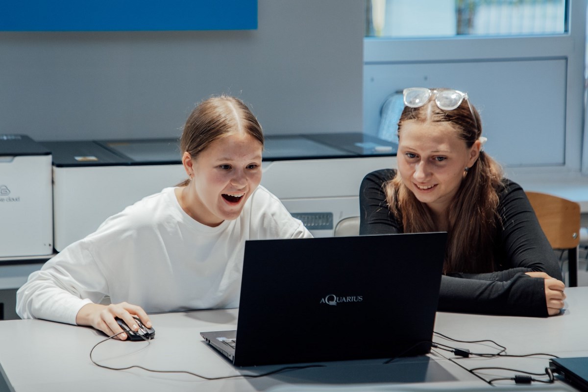 «Крылья творчества»: в Мининском университете стартовал международный конкурс творческих работ в сфере МЕДИА «Крылья творчества»: в Мининском университете стартовал международный конкурс творческих работ в сфере МЕДИА