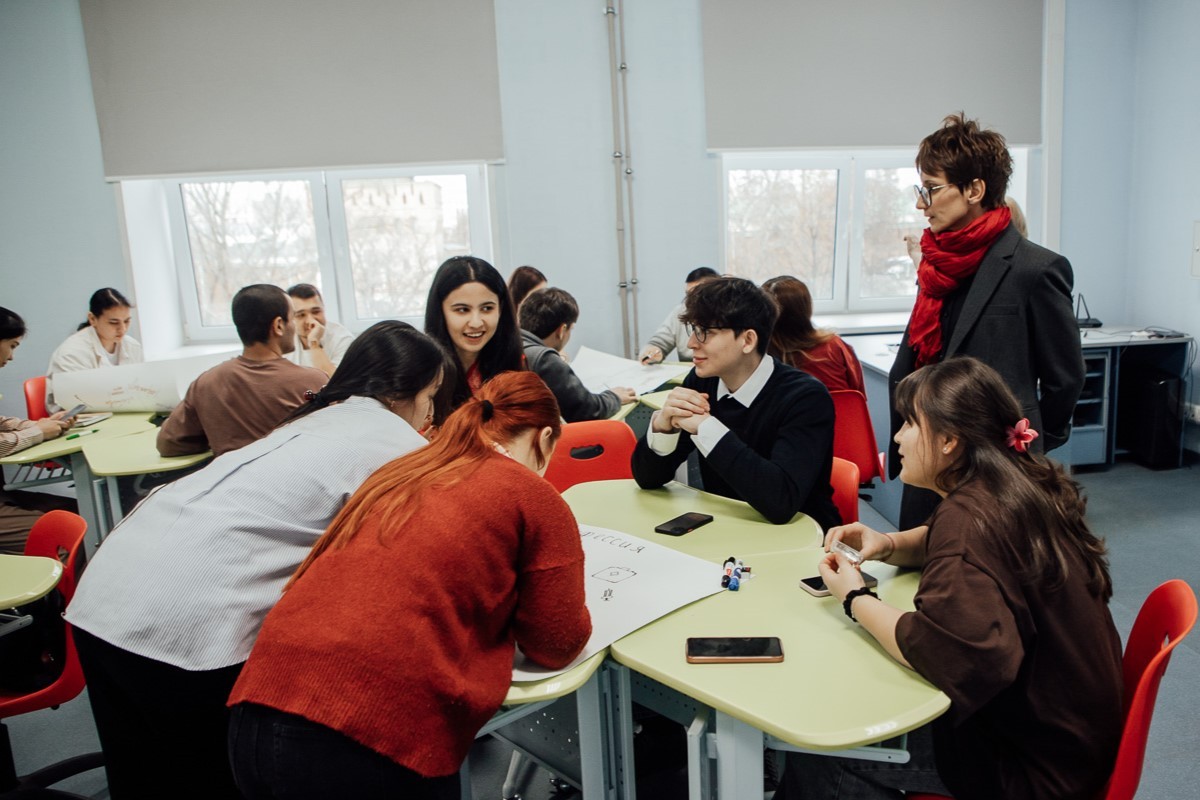 Мининский университет разработал программу по адаптации детей из семей мигрантов Мининский университет разработал программу по адаптации детей из семей мигрантов