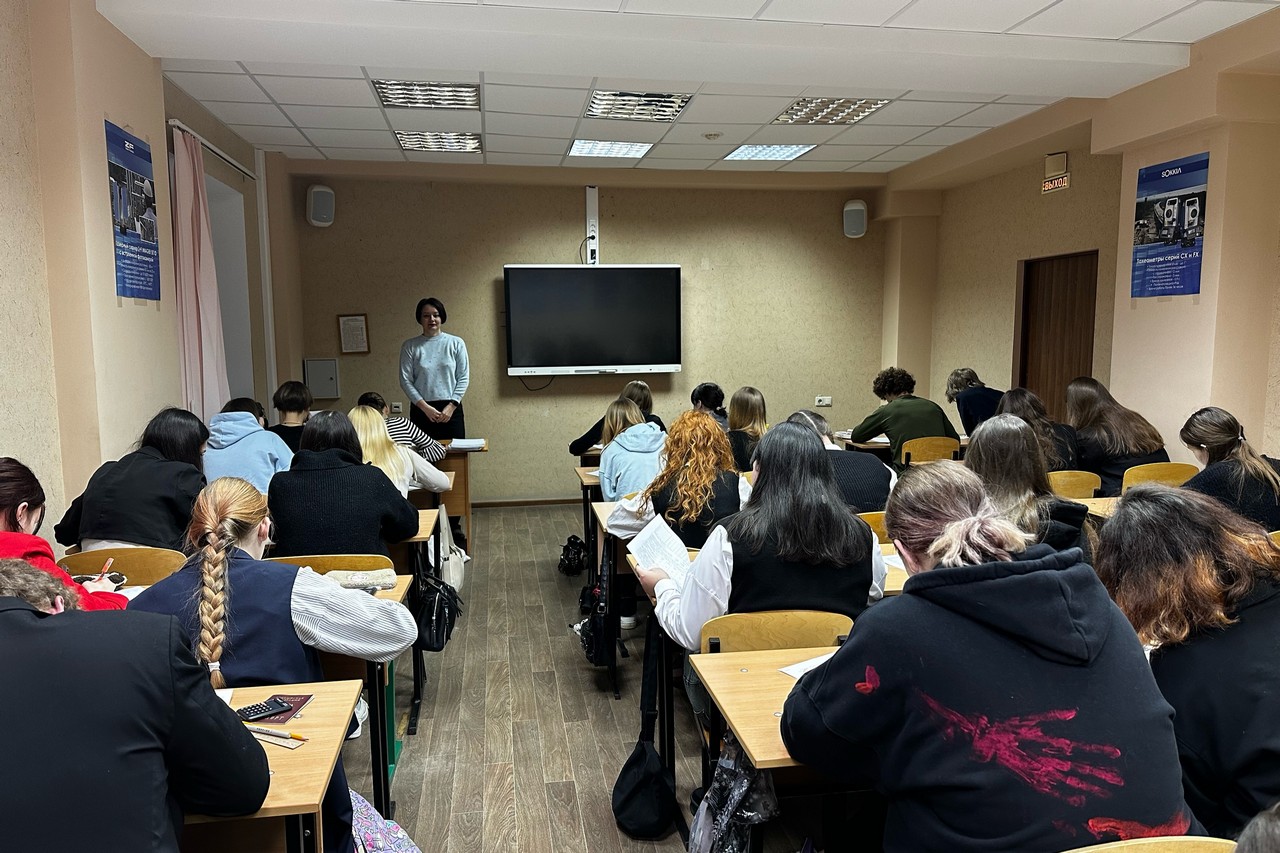 Городская олимпиада «Экономика и инновации» прошла в Мининском университете