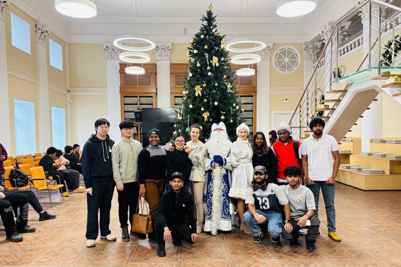 Атмосферную встречу под самый Новый год организовали для иностранных студентов в Мининском