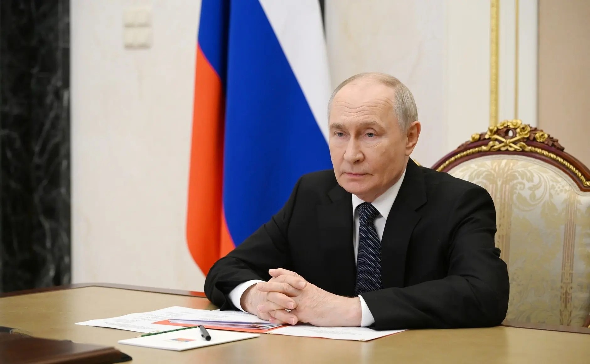 Владимир Путин приветствовал участников Всероссийского форума классных руководителей и Первого форума директоров школ Владимир Путин приветствовал участников Всероссийского форума классных руководителей и Первого форума директоров школ