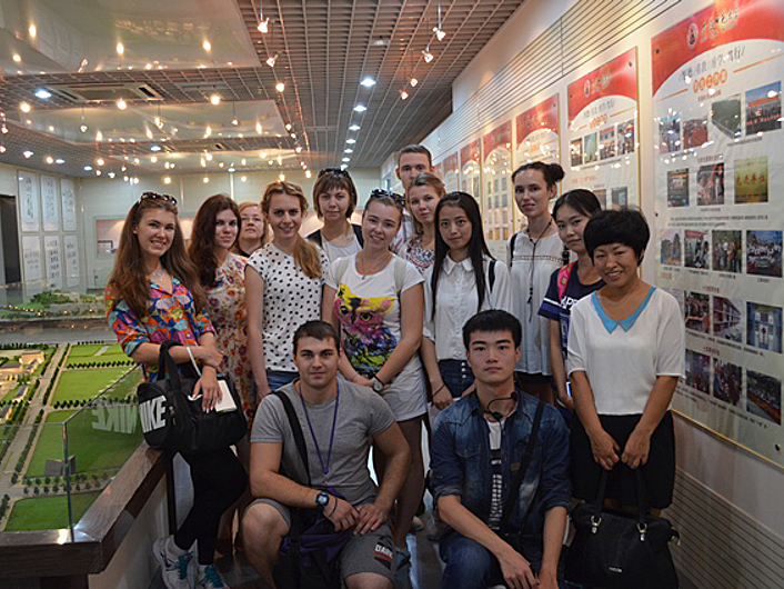 Студенты Мининского в Китае
