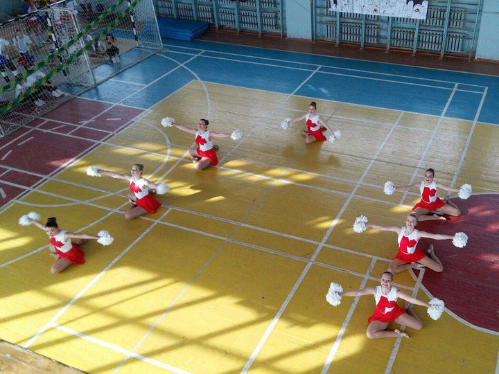 Студенты Мининского университета одержали победу в соревнованиях по чир спорту и черлидингу
