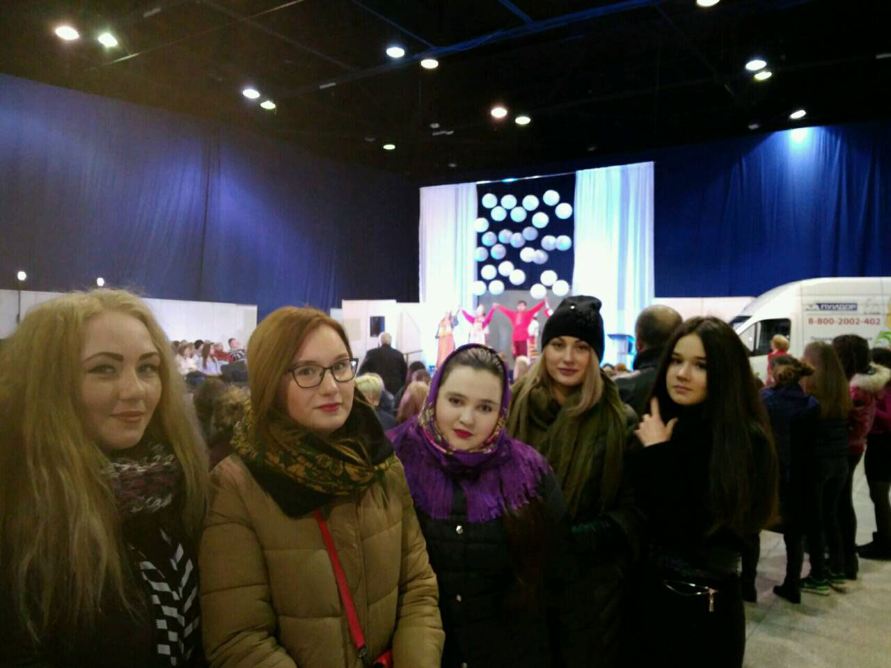 Студенты ФУиСТС посетили Всероссийский конкурс молодых дизайнеров «Волжская палитра»