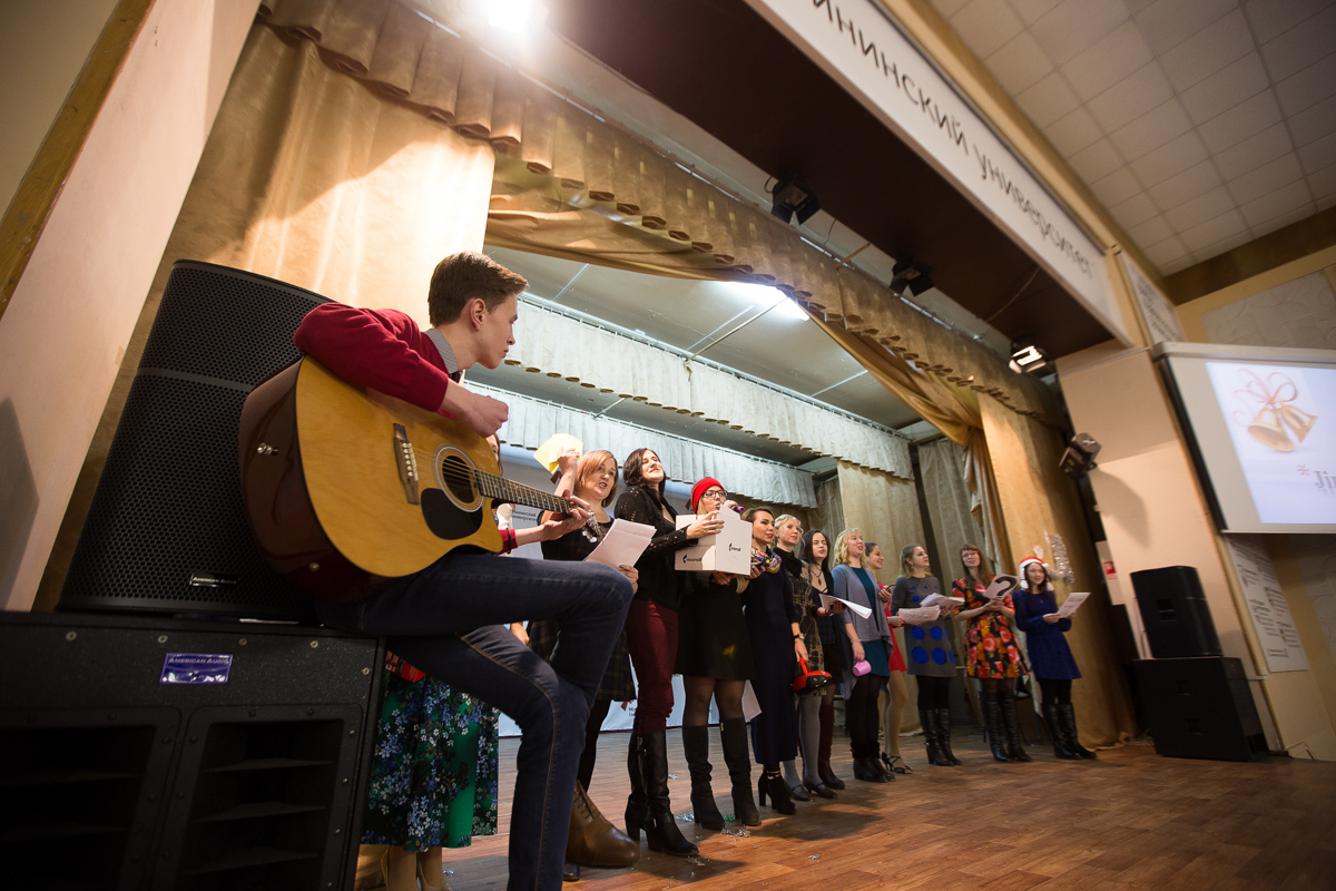 Новогодний концерт «The Christmas Spirit» прошел в главном корпусе Мининского университета