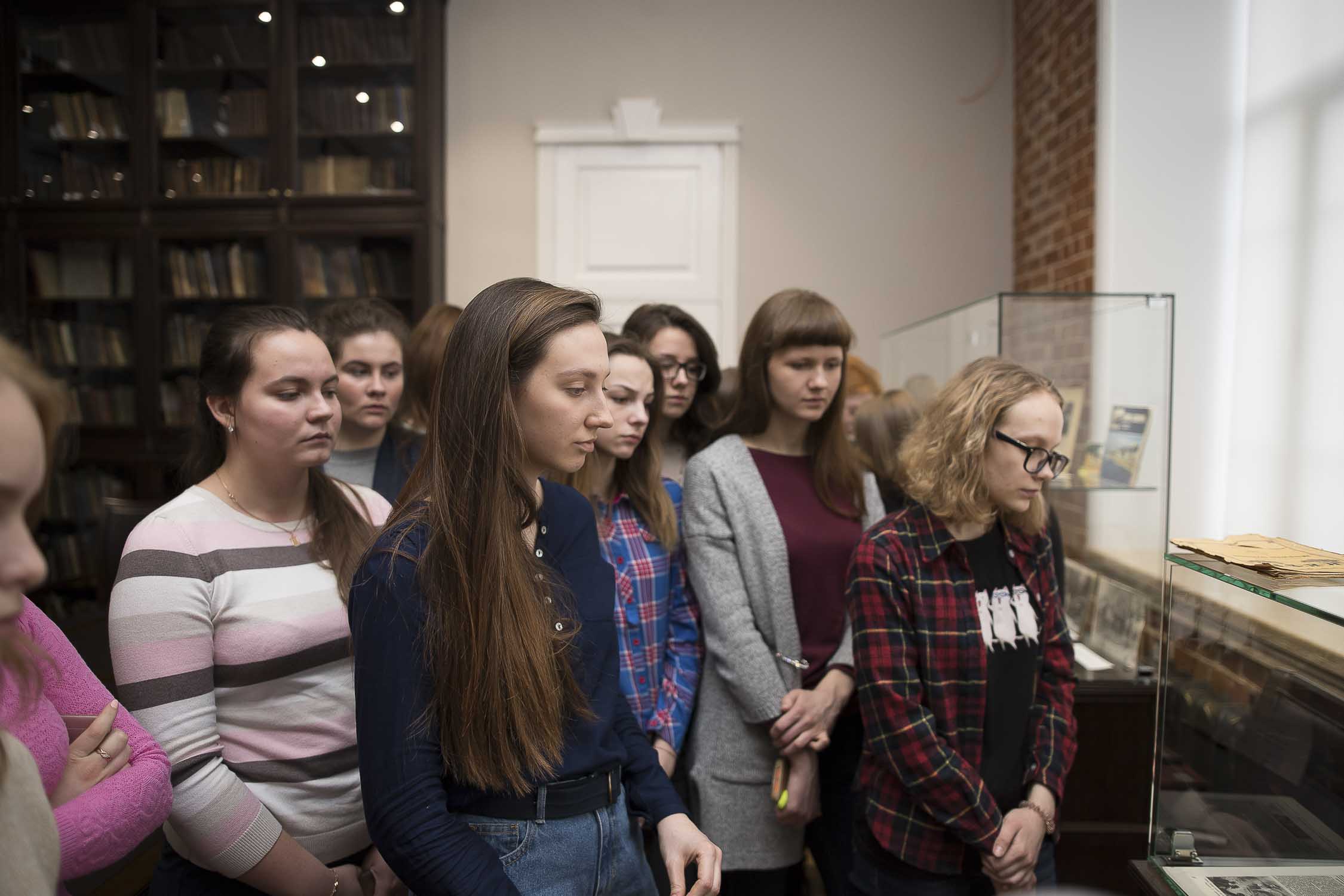 Более 100 студентов Мининского университета приняли участие в мероприятиях, посвящённых юбилею М. Горького