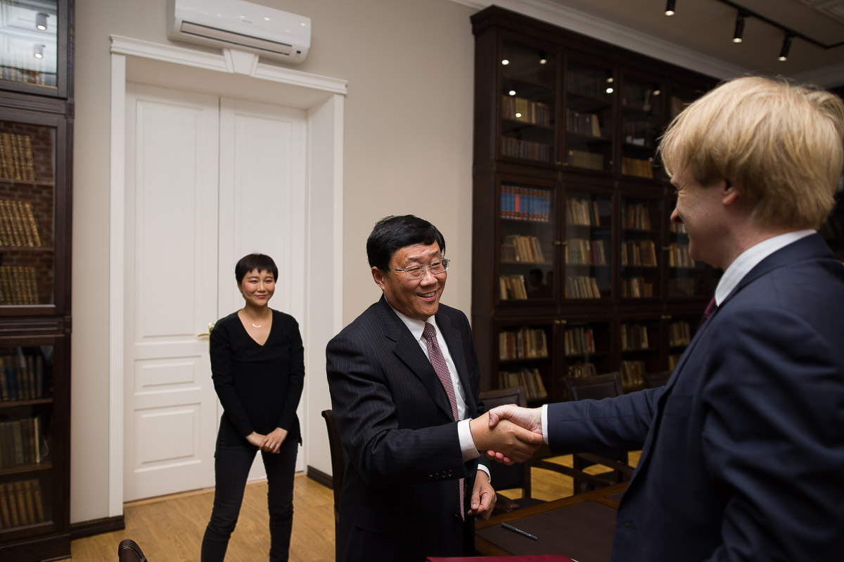 Мининский университет подписал договор о сотрудничестве с Шаньдунским политехническим университетом (г. Цзыбо, КНР)