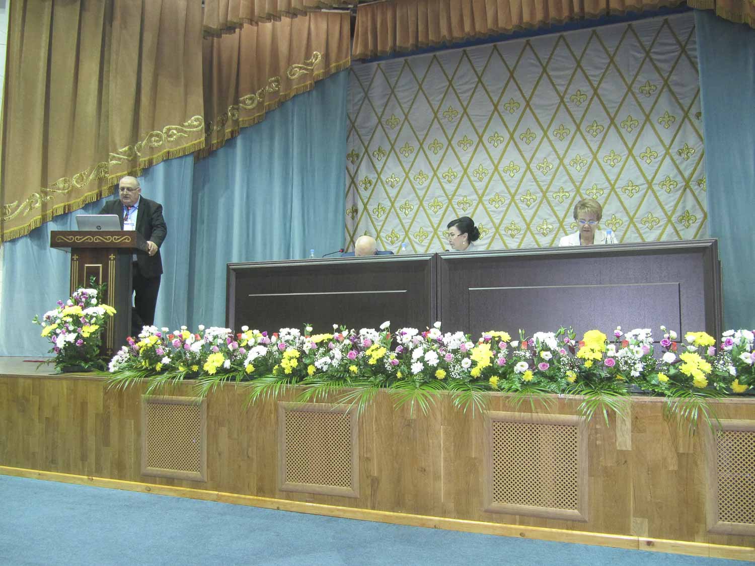 Мининский университет принял участие в международном форуме ЕАПУ в Казахстане