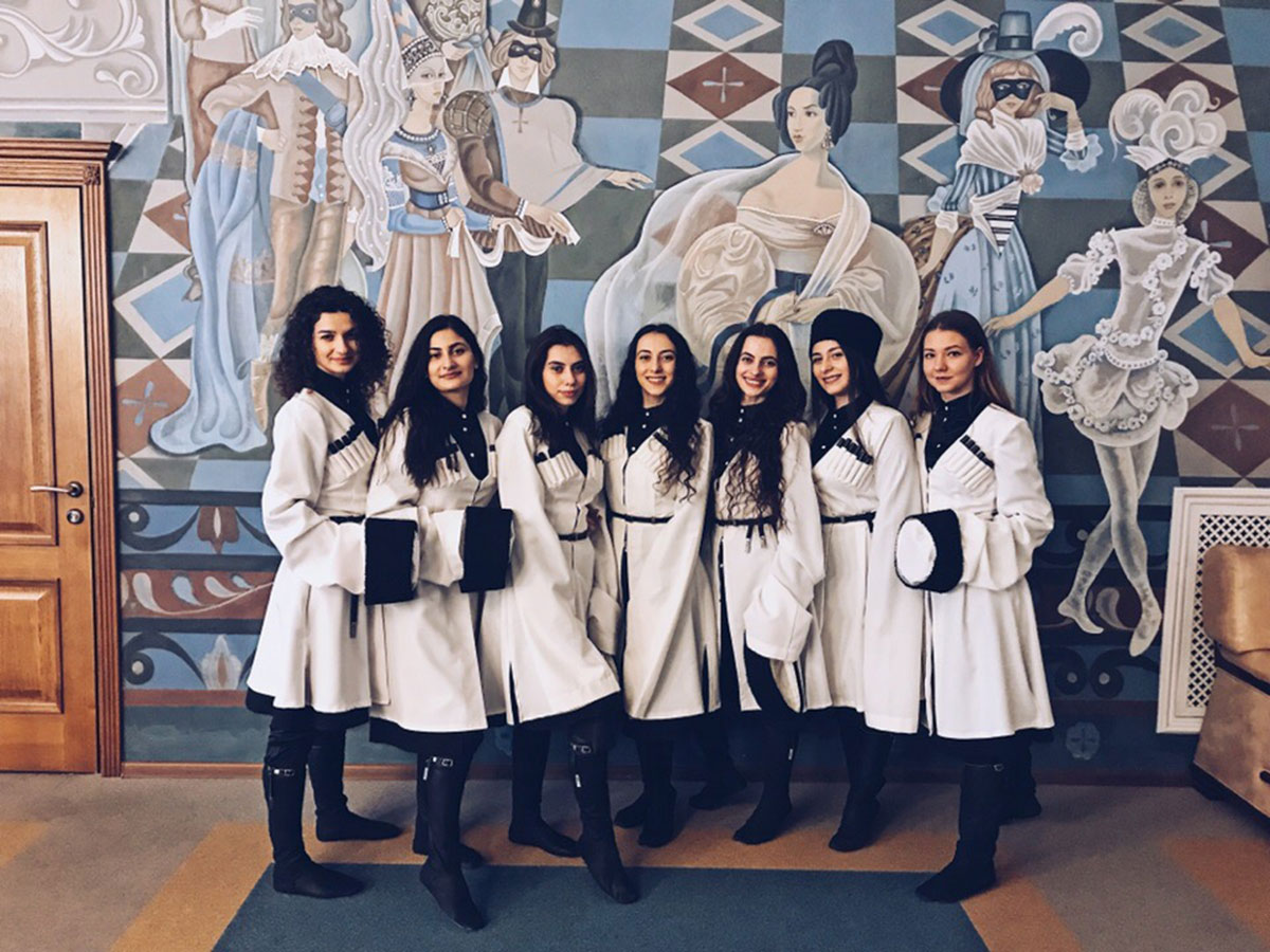 11-12 декабря иностранные студенты Мининского университета приняли участие в IX Международном фестивале национальных культур «В этом мире большом»