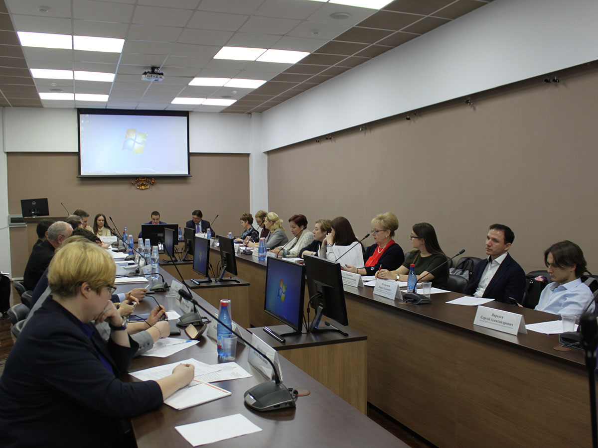 На  заседании рабочей группы по развитию профориентационной работы в Нижегородской области был презентован сервис «Страна профессионалов»