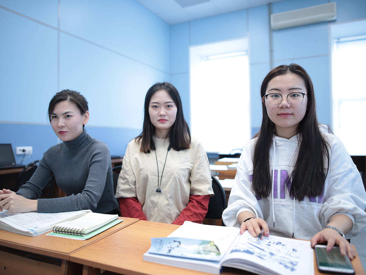 В Мининский университет приехали студенты из Сианьского университета перевода 