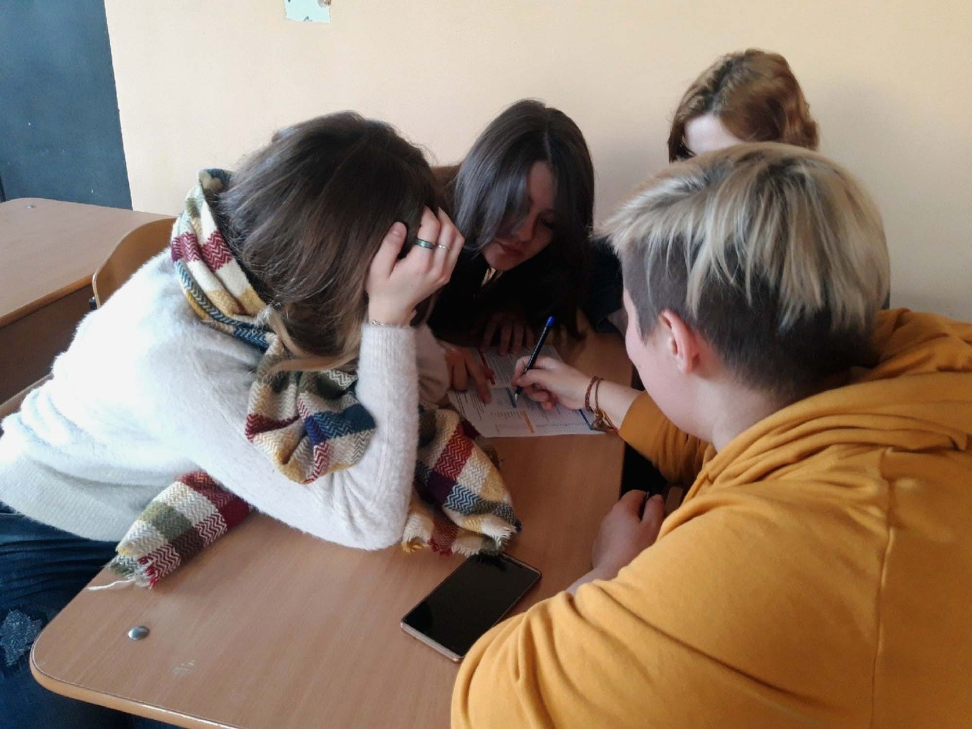 Волонтеры финансовой грамотности проходят подготовку на ФУиСТС