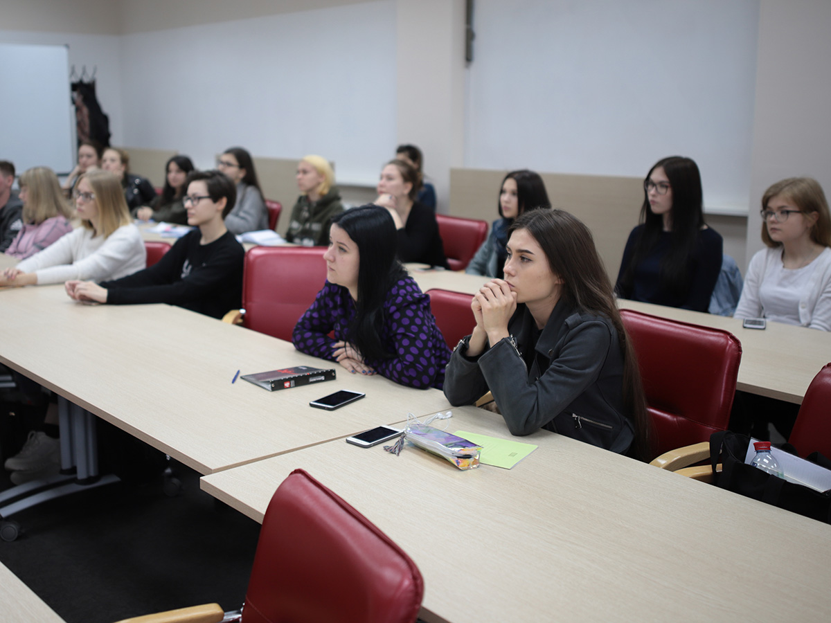 Студенты Мининского университета познакомились с современными подходами в изучении английского языка в странах Восточной Азии 