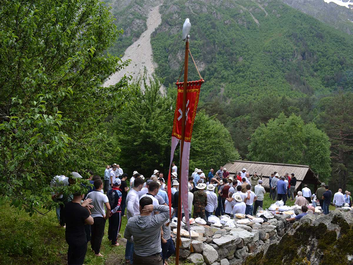 Студенты ФГН провели опрос в рамках этно-конфессиональной практики в Северной Осетии