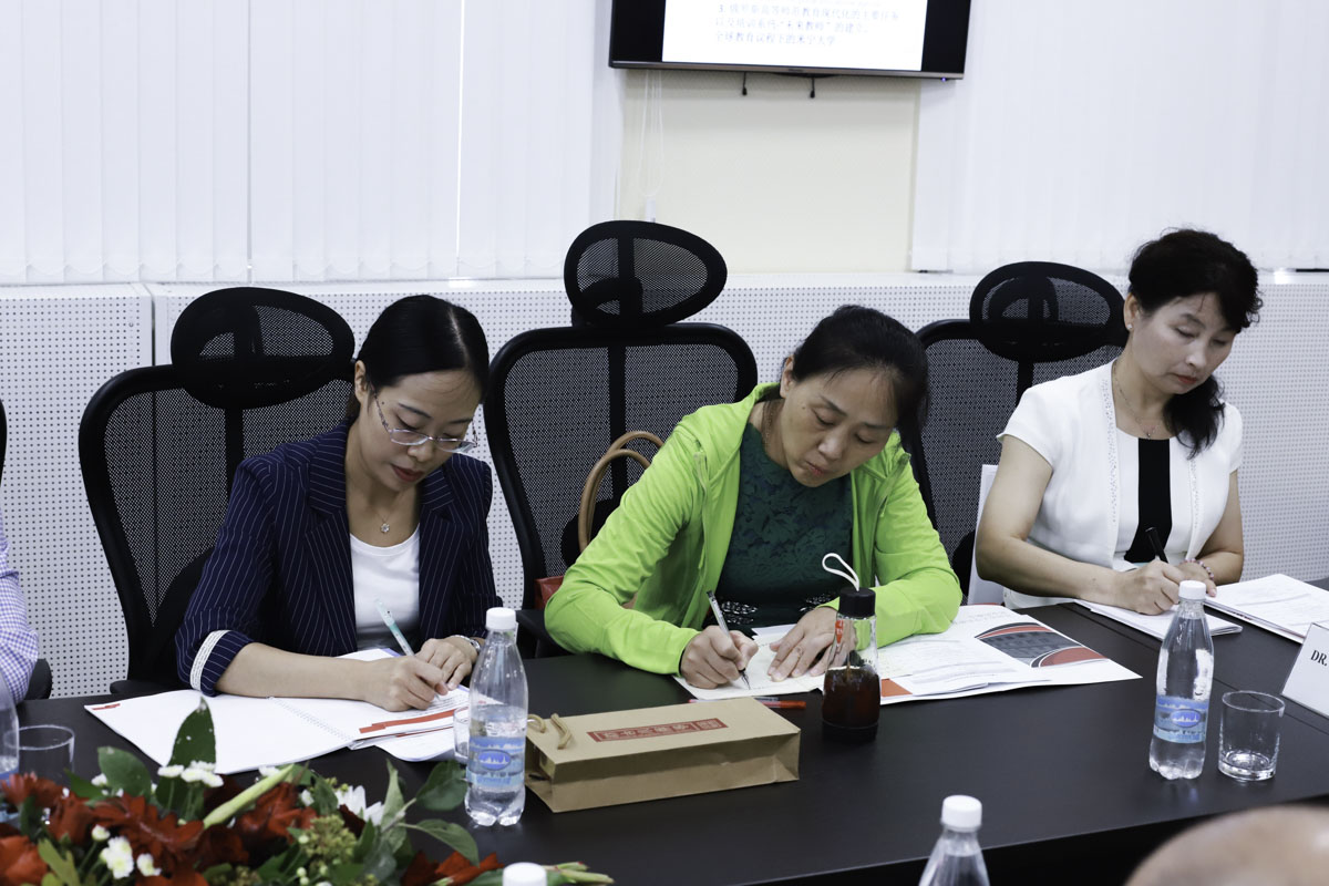 В Мининском университете стартовали курсы повышения квалификации для преподавателей из Китая