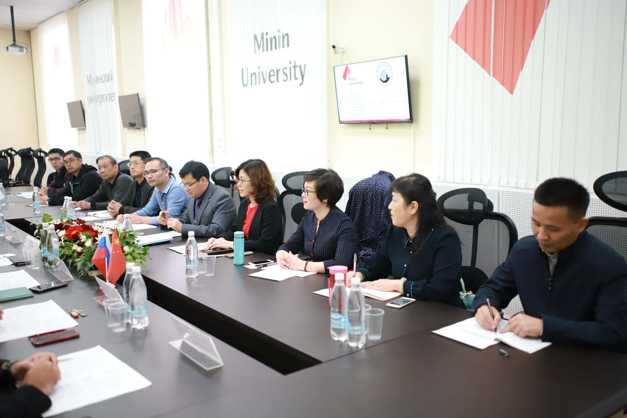 Ректор Мининского университета встретился с делегацией из Хуайнаньского педагогического университета