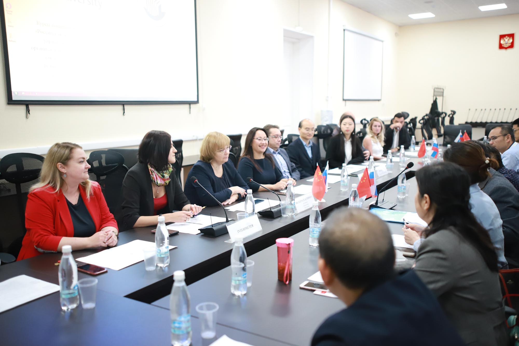 Преподаватели из Хуайнаньского педагогического университета прошли курсы повышения квалификации в Мининском университете
