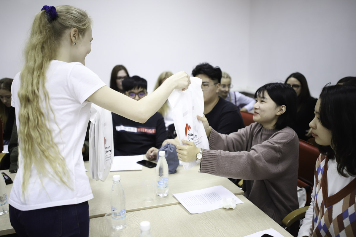 Школа языка и культуры для студентов из Китая открылась в Мининском университете