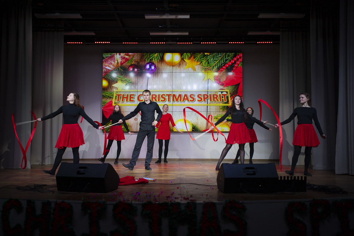 24 декабря в главном корпусе Мининского университета прошёл традиционный новогодний концерт The Christmas Spirit