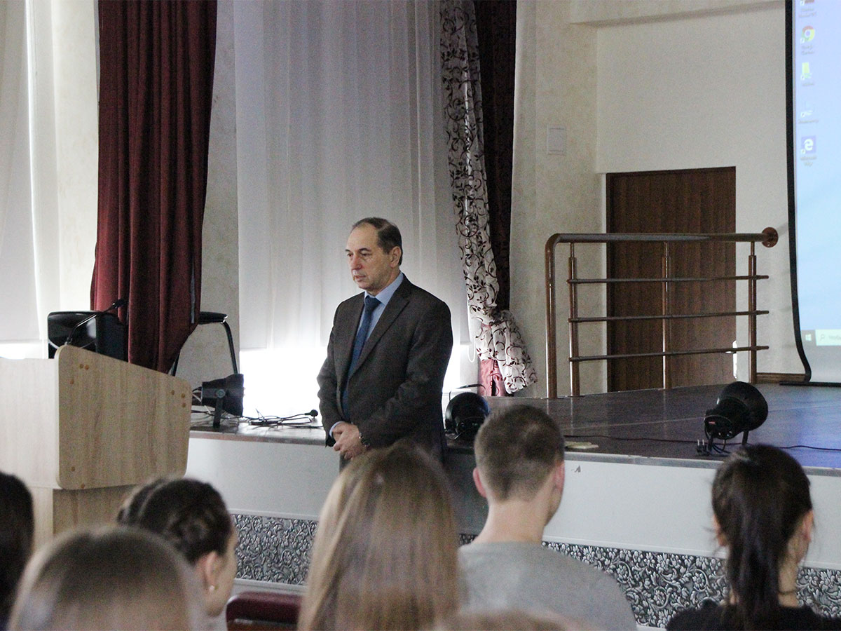 Встреча студентов с представителями Военного комиссариата Автозаводского района состоялась на ФУиСТС