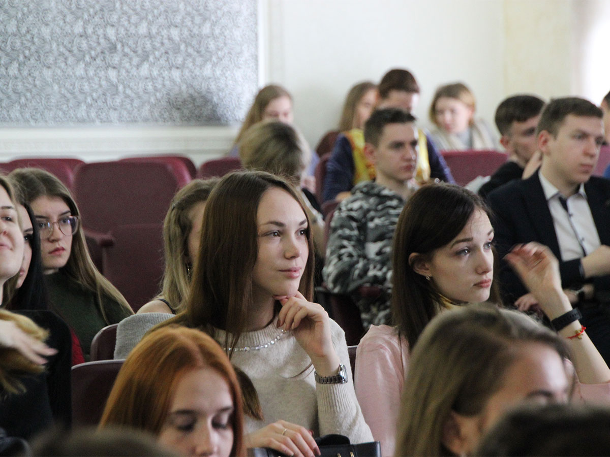 Встреча студентов с представителями Военного комиссариата Автозаводского района состоялась на ФУиСТС