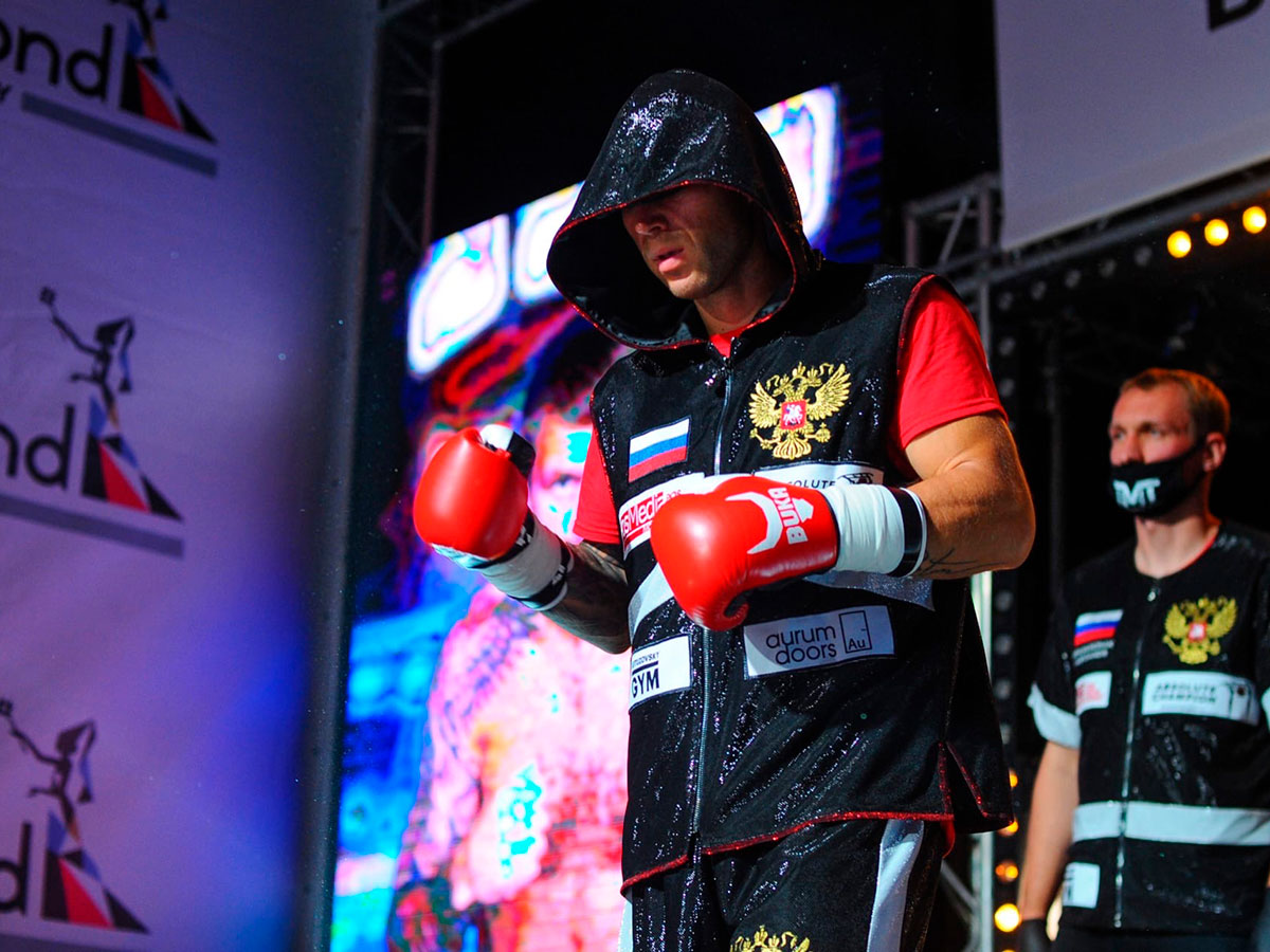 Магистрант, боксер Андрей Сироткин одержал победу в бою на международном турнире по боксу Kold Wars