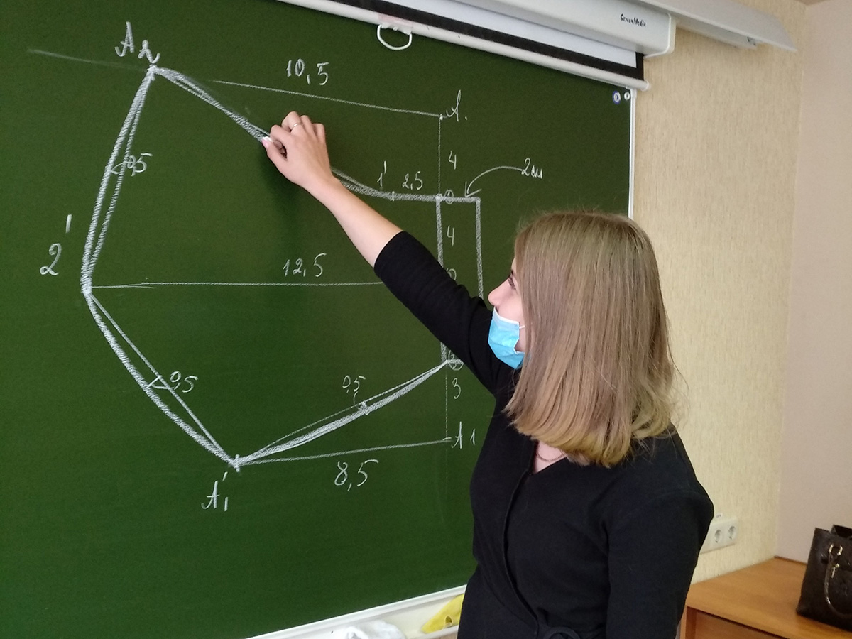 В Мининском университете прошла акция «Сшей маску себе и волонтеру Мининского»