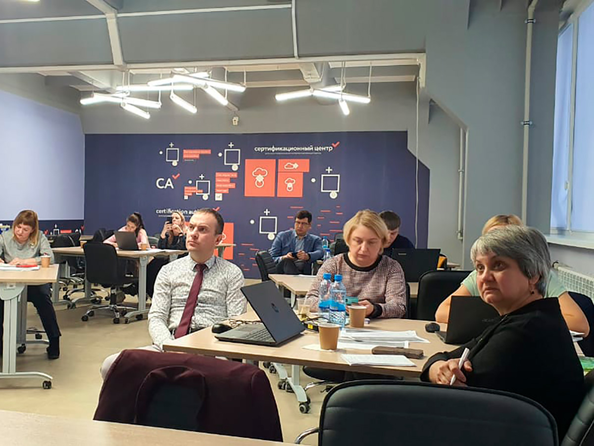 В Мининском университете провели проектно-образовательный интенсив при поддержке ГК «Просвещение» для слушателей программы «Лидерство в образовании: командная траектория» 