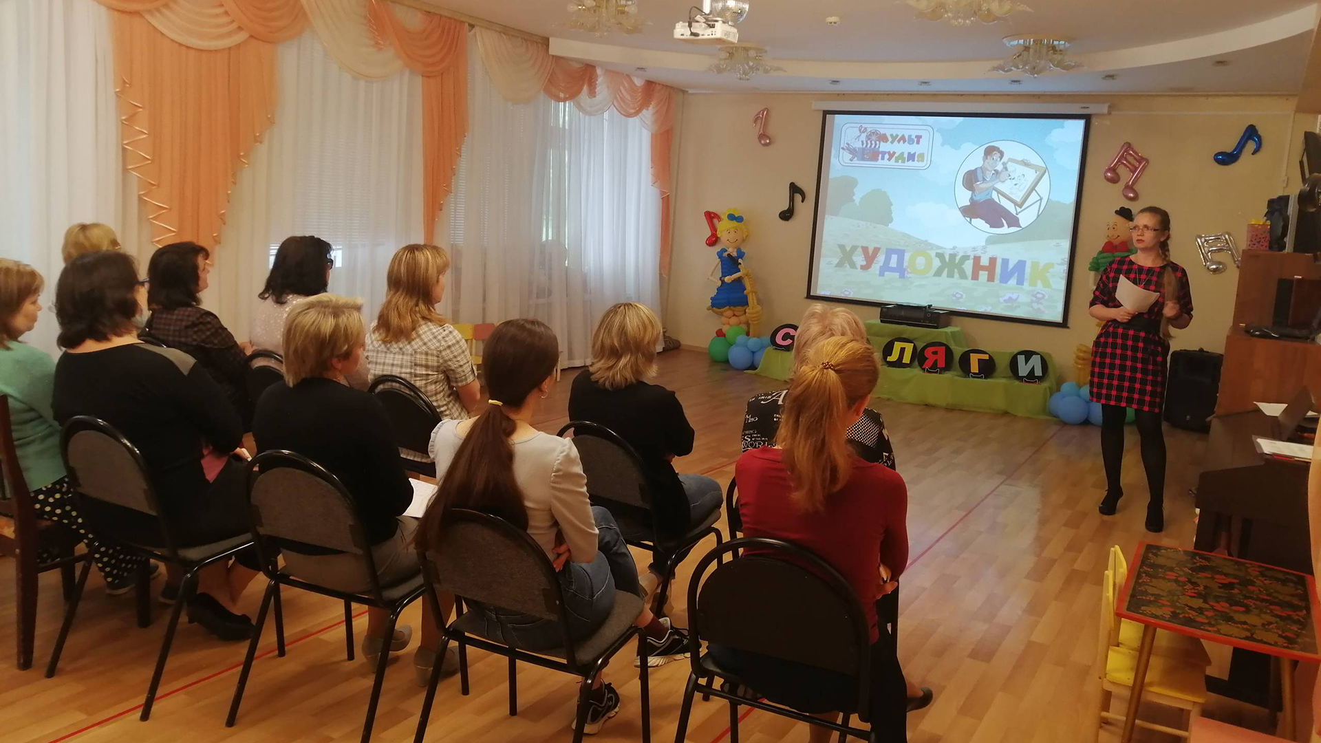 Возможности ранней профориентации в дошкольном возрасте обсудили преподаватели Мининского университета с сотрудниками детского сада