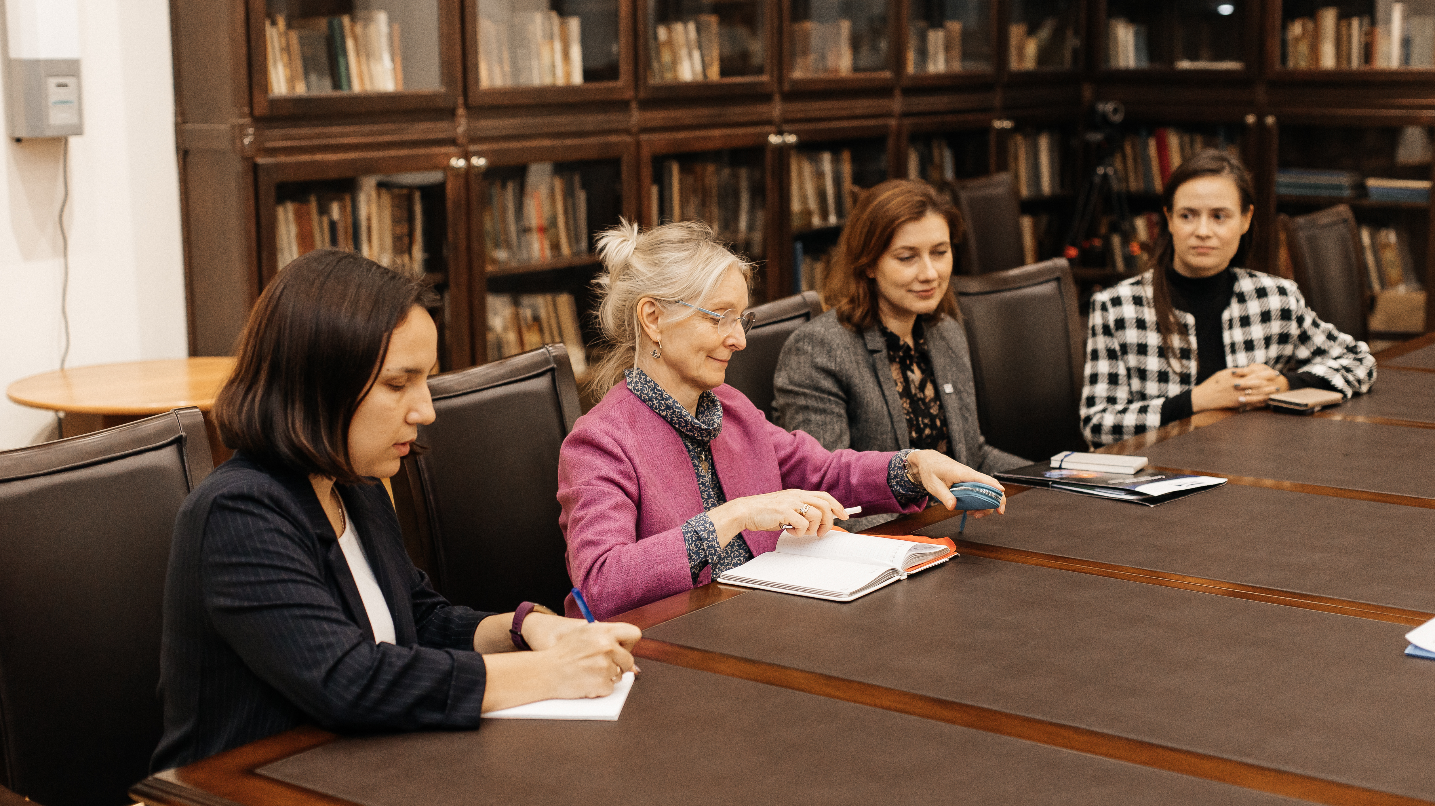 Встреча с делегацией из Германии: Мининский университет посетили Елена Реш и Барбара Лаххайн