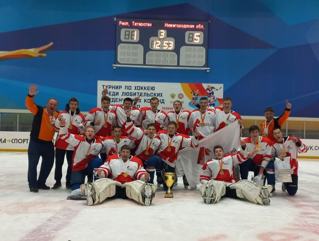 Команда Мининского университета выиграла кубок ПФО по хоккею