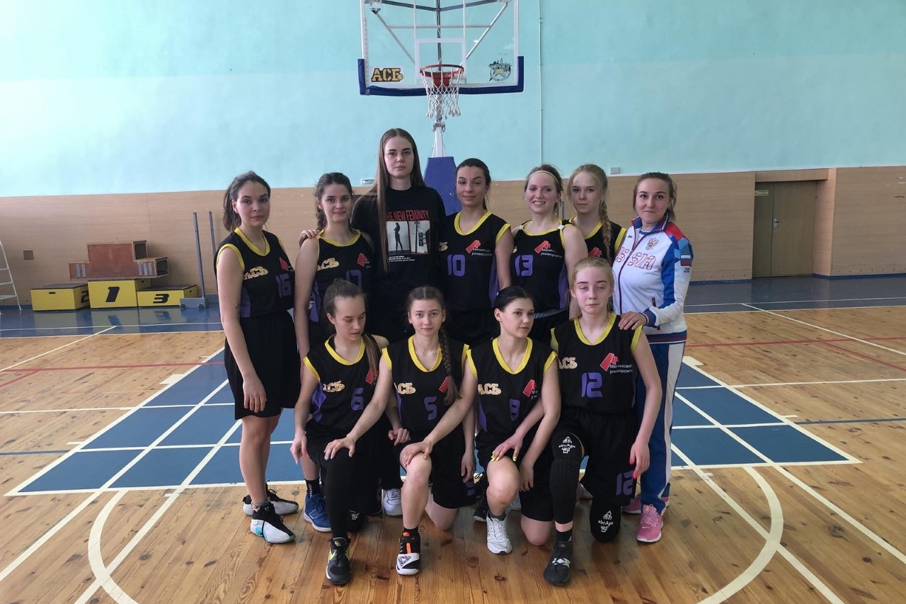 Женская сборная Мининского университета стала призером соревнований по баскетболу
