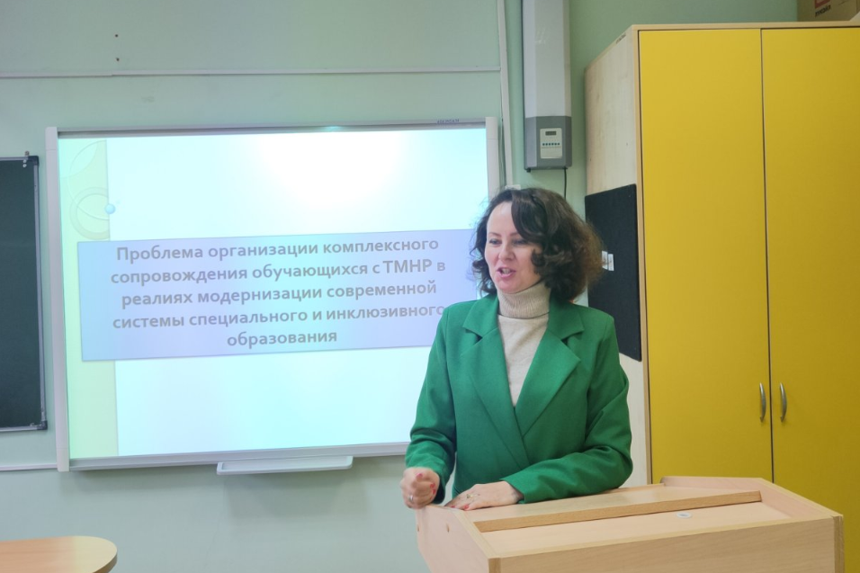 Команда Мининского организовала региональный семинар по вопросам сопровождения учащихся с тяжёлыми и множественными нарушениями развития