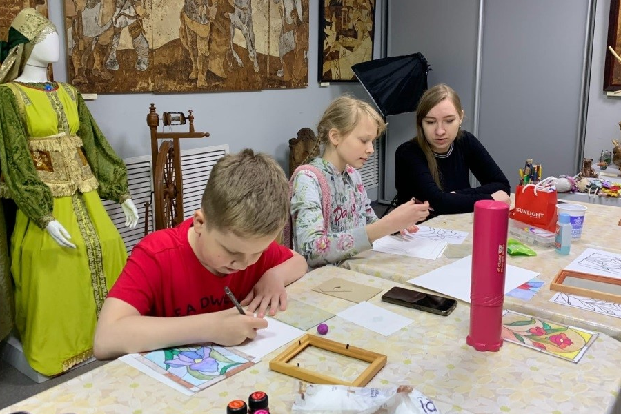 Мастер-класс по керамике для детей провела команда Мининского 