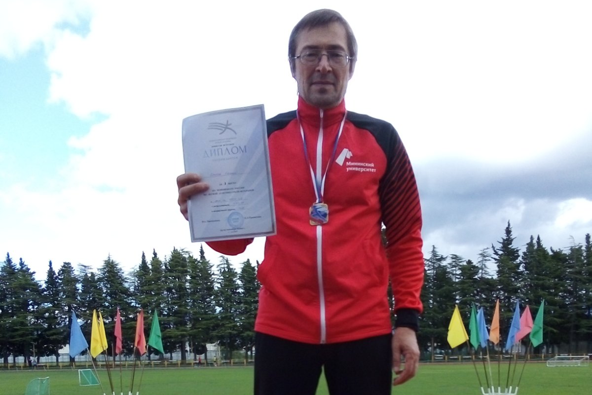 Преподаватель Мининского университета стал победителем летнего чемпионата России по легкой атлетике среди ветеранов