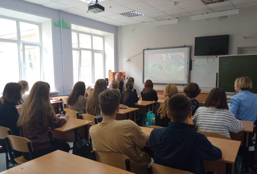 Преподаватель Мининского университета провел профориентационное занятие для школьников