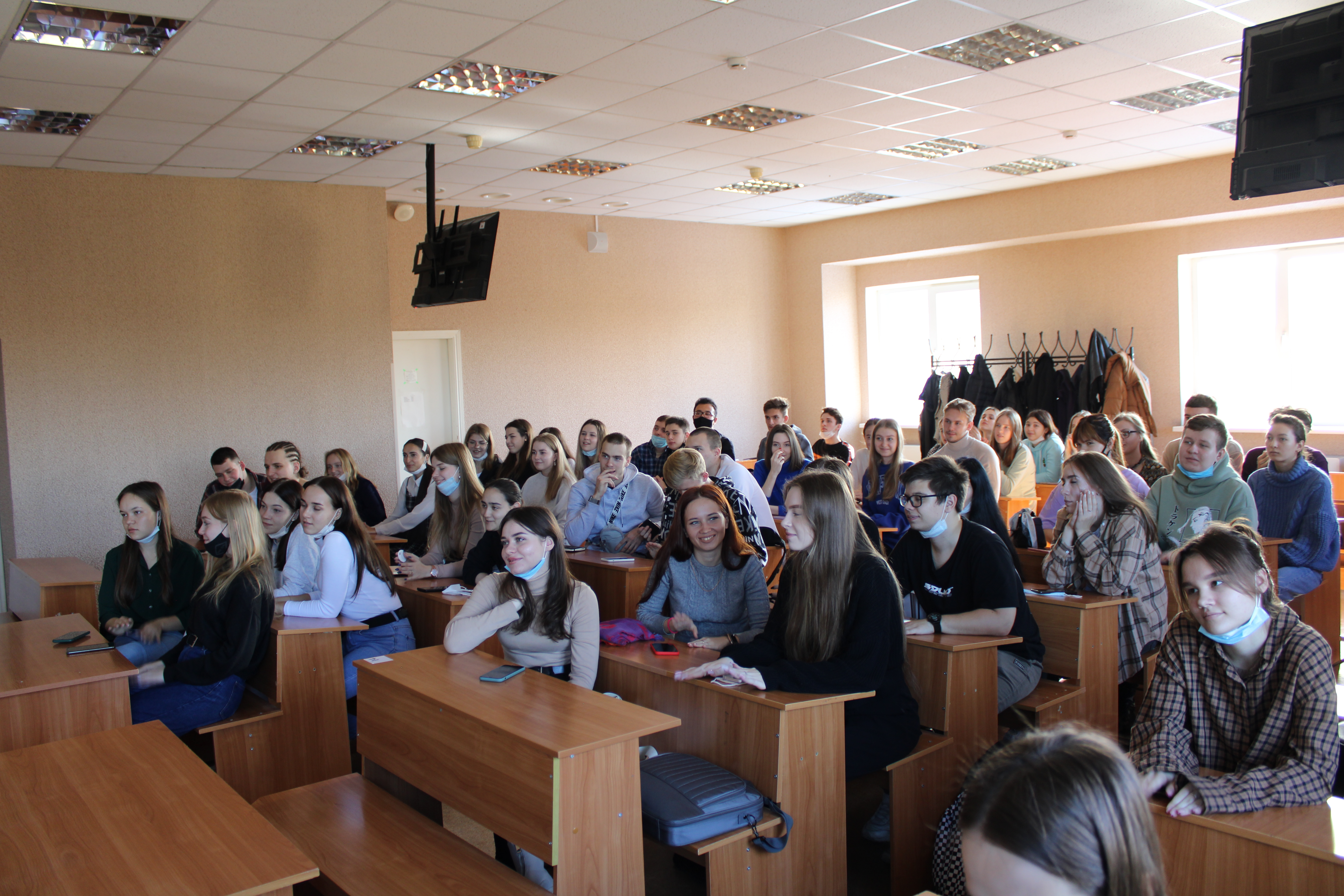 Студенты Мининского университета приняли участие в экономической игре “Рынок и Капитал”