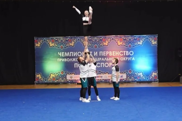 Спортсмены Мининского стали чемпионами межрегиональных соревнований по чир спорту в Казани