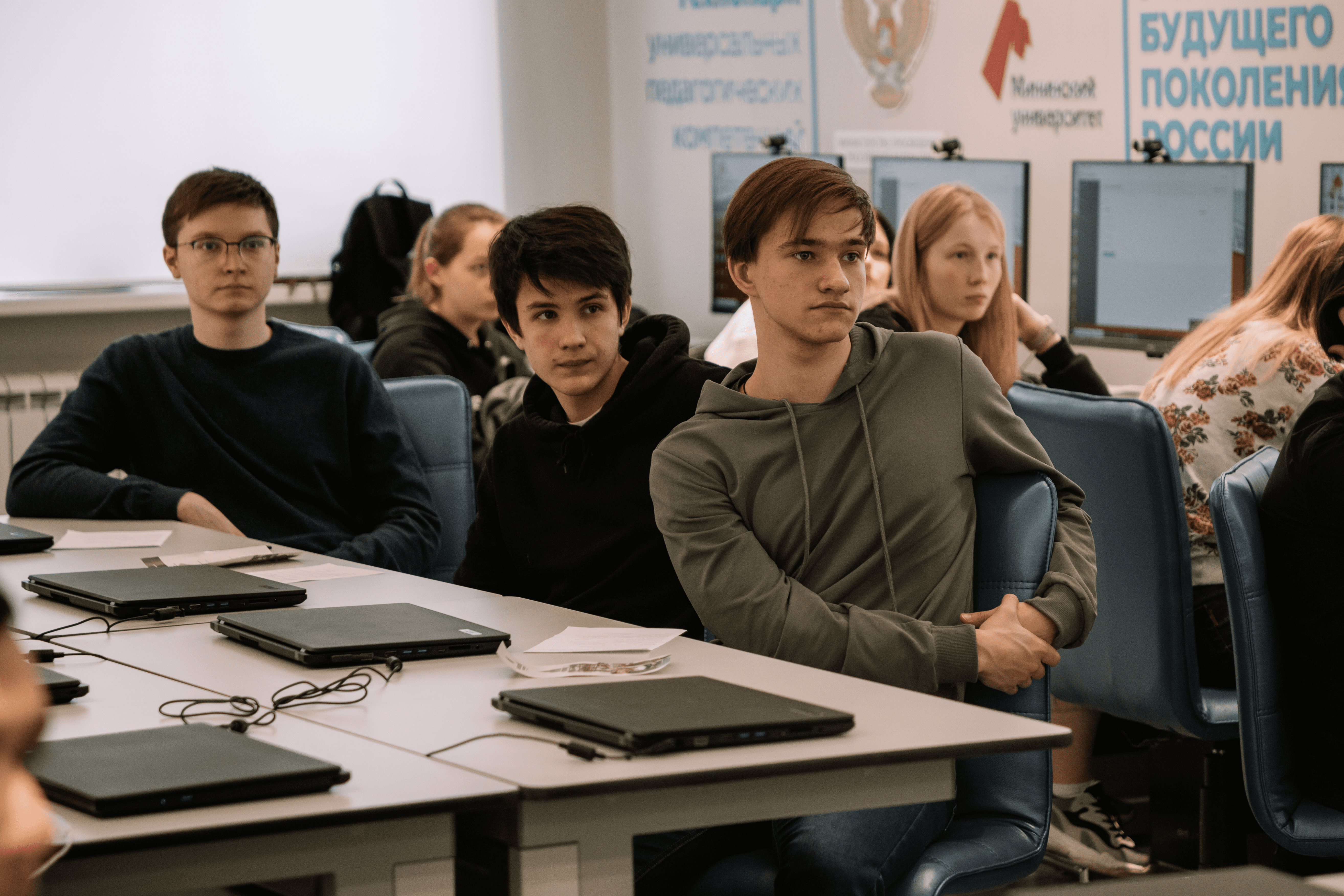 Участникам всероссийского проекта «Твой ход» презентовали образовательный кластер Мининского университета