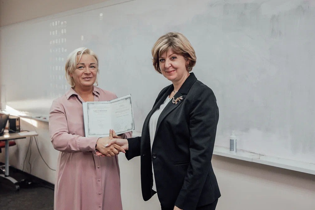 Мининский университет провел курсы повышения квалификации для управленцев Автозаводского района 