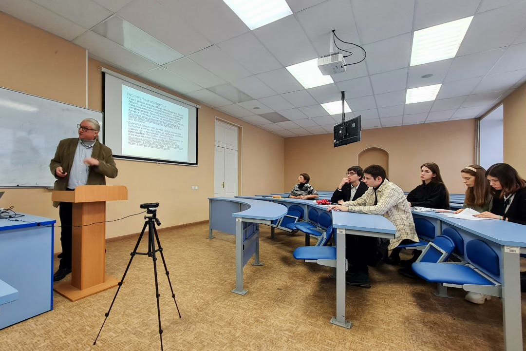 VII городская межвузовская конференция «Русский язык глазами молодого исследователя» прошла в Мининском университете