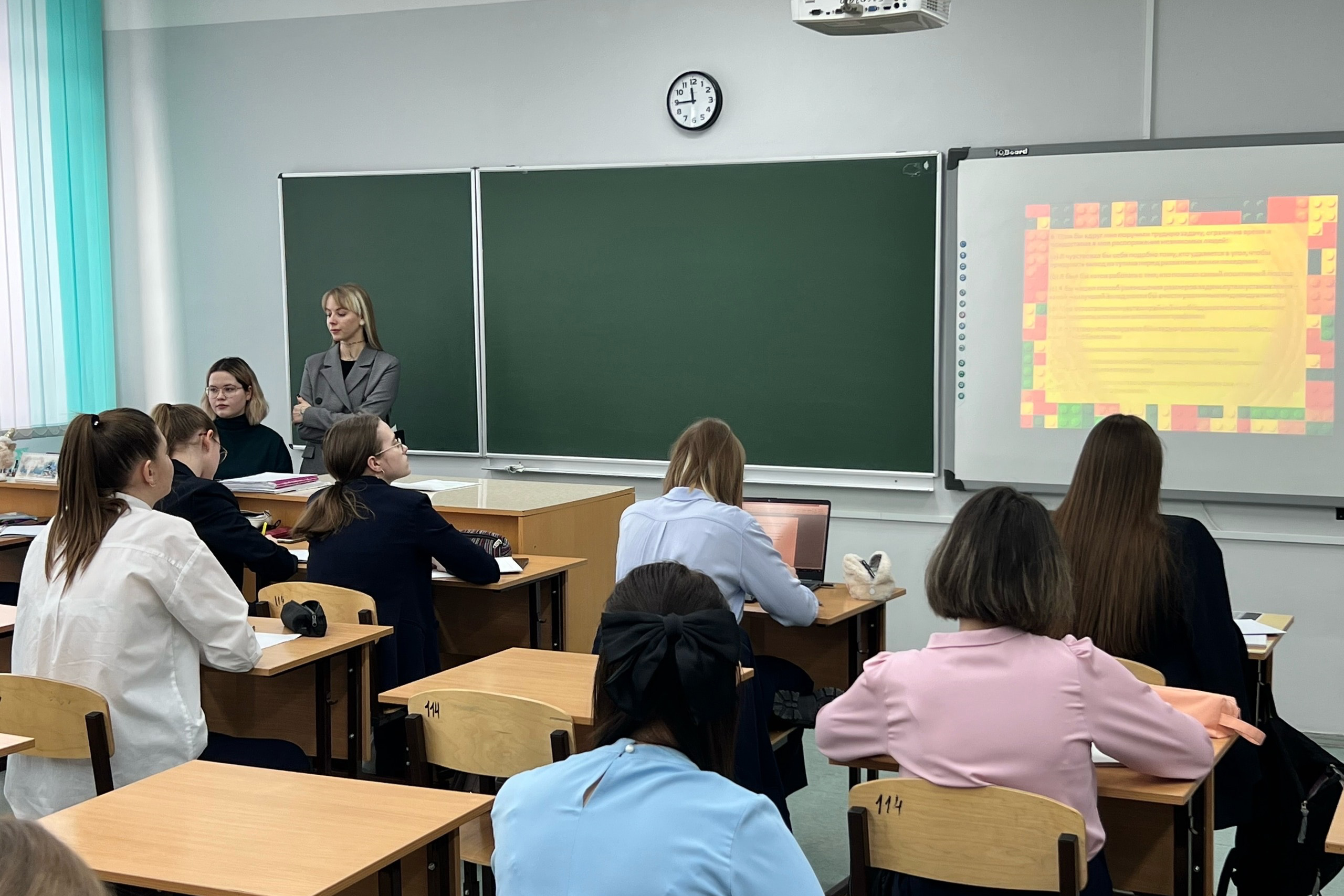 Студенты Мининского выступили с мастер-классом в Центре одаренных детей