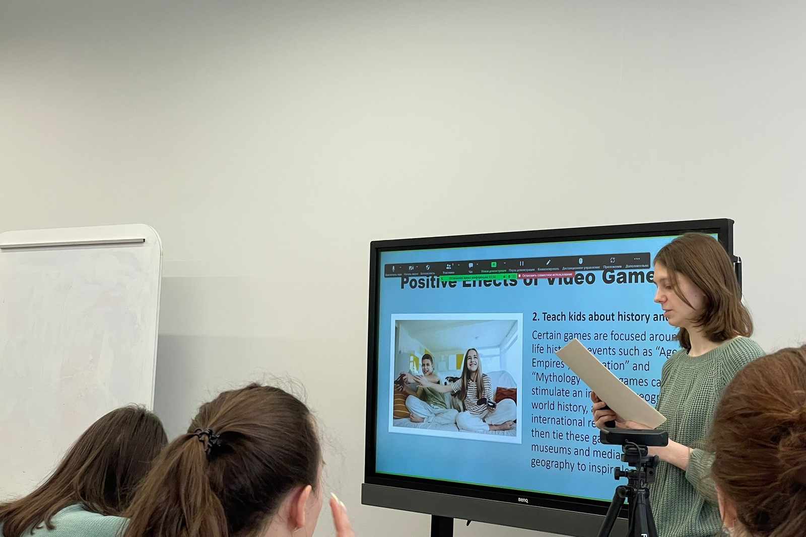 Круглый стол по результатам проекта по практике перевода «Новые технологии и дети» прошёл в Мининском университете