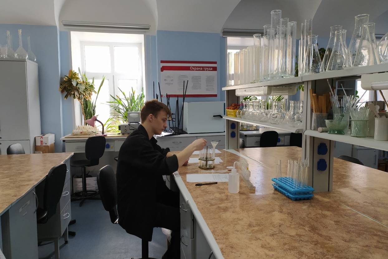 Олимпиада по химии для школьников прошла в Мининском университете