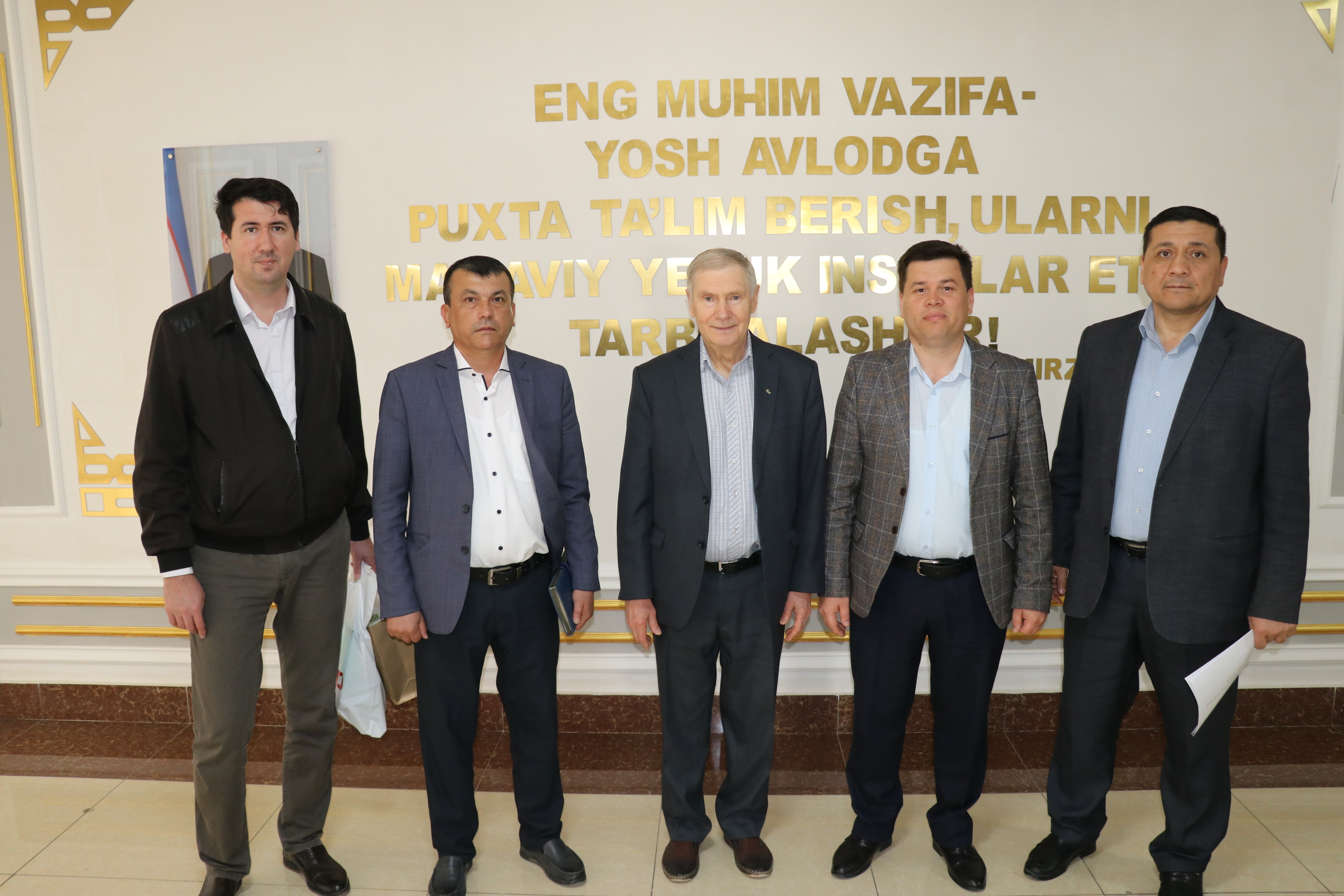 Профессор Мининского университета отправился с рабочим визитом в Бухарский инженерно-технологический институт (Узбекистан)